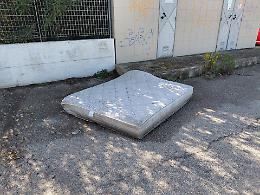 Noi Moderati: “Città ridotta a una discarica a cielo aperto”. Le foto