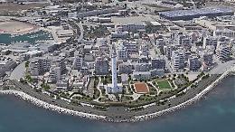 San Cataldo, prende forma il nuovo waterfront: aperta la breccia nel muro del faro