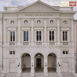 Il Teatro Curci risplende di nuova luce: il video dell'inaugurazione dell’illuminazione artistica
