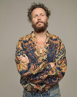 Il ritorno di Jovanotti con “Niuiorcherubini” e “L’arca di Loré”