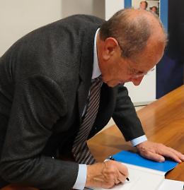 Il tour del libro di Schittulli fa tappa in quattro città: incontri dedicati a prevenzione e cultura oncologica