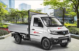 Bari Multiservizi accelera sulla mobilità elettrica: nuovi mezzi e sede sempre più autosufficiente