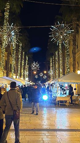 Natale a Taranto, scattato il conto alla rovescia: tra tradizioni, tavole imbandite e riti antichi