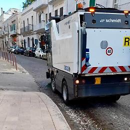 Sequestrato il centro di raccolta di via Foggia, il Comune corre ai ripari