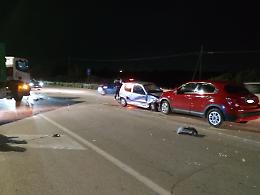 Carambola d'auto verso Paolo VI: un uomo in codice rosso, una donna incinta e la figlia in ospedale. Le foto