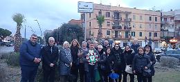 Intitolata una piazza a Francesco Vaccaro: “Il suo esempio resterà guida per il quartiere Tamburi”. Le foto