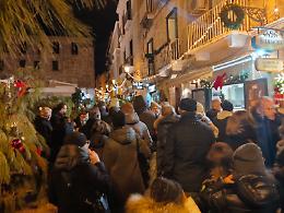 Decaro alla Sagra della Pettola, parla del rilancio di Taranto Vecchia. Video e foto