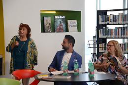 Le "Emozioni di luna lucente" di Margherita Bonfrate: poesia e pizzica a Taranto