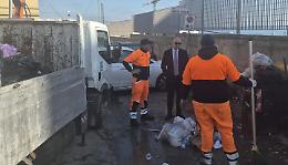 Emergenza rifiuti, il sindaco segue gli interventi straordinari a Tamburi e Paolo VI