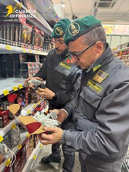 Oltre 60 mila articoli non sicuri, maxi sequestro della Guardia di Finanza