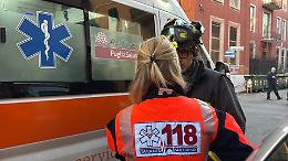 Incendio in un appartamento al quarto piano, ustionato un occupante