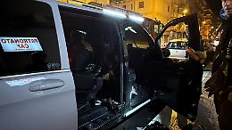 Auto in fiamme nella notte in via Emilia, indagini dei carabinieri