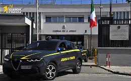 Ombrelloni e lettini a nero, non dichiarato oltre un milione di euro di ricavi