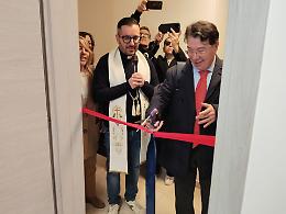 Giornalisti pugliesi e solidariet&agrave; ai Tamburi, attrezzature donate a due parrocchie. Foto e video