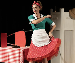 "L'Italica Madre" di Valeria Cavalli: a Massafra il ritratto della mamma rock