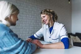 Diventa Operatore Socio Sanitario con Inversi Engineering