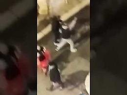 Incendio in abitazione, salvata coppia di anziani. Il video