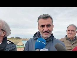 Crollo a Torre Sant&rsquo;Andrea, sopralluogo della Regione e scontro politico. I video