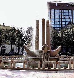 La Fontana delle ancore torna a splendere dopo il collaudo