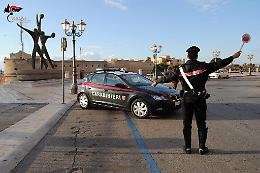 Droga nascosta nell&rsquo;armadio, 19enne ai domiciliari