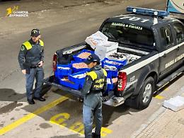 Pesce senza tracciabilit&agrave;, sequestrati 115 chili: sanzioni per 18.000 euro. Le foto