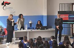 Bullismo e Cyberbullismo, confronto tra studenti e Carabinieri 