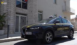 Anziano raggirato, sequestrati 150 mila euro: coinvolti il fratello e suoi familiari