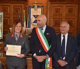 Polizia Metropolitana, encomi per le operazioni del 2025. Le foto