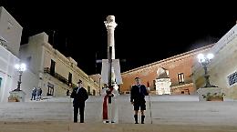 Via Crucis nel porto, Brindisi rinnova il rito tra mare e fede