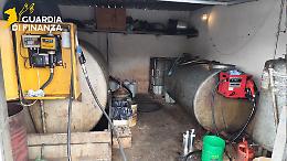 Contrabbando di prodotti petroliferi , maxi sequestro di oltre 30.000 litri di carburante. Le foto