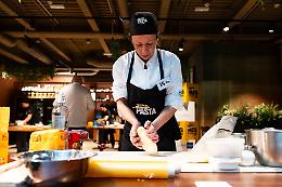 Campionato della pasta fatta a mano, il tour arriva a Bari. Le foto