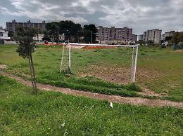 Tramontone, campo impraticabile: l&rsquo;appello del quartiere al sindaco. Le foto
