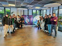 Scuola e aerospazio, studenti jonici a Torino nei laboratori ad alta tecnologia