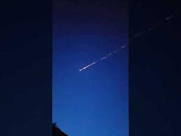 Scia luminosa all&rsquo;alba, bolide nei cieli pugliesi. Il video