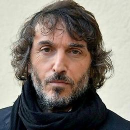 Dalla radio al palcoscenico: Giuseppe Cruciani all'Orfeo con "Via Crux"