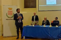 &ldquo;La Stanza Divina&rdquo;: si rinnova la rete istituzionale contro suicidi e violenze. Le foto