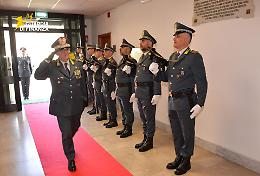 Visita del generale Geremia alla Guardia di Finanza di Lecce