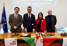 Decaro: "Il fascismo &egrave; tutt&rsquo;altro che morto e siamo chiamati a contrastarlo". Le foto