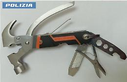 Furto in auto nella notte, arrestato 25enne