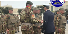 Marina, consegnato il basco ai nuovi anfibi: 49 militari pronti al servizio operativo
