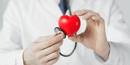 L'anziana e la visita cardiologica nel 2023