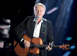 Ron “Al centro esatto della musica”: a Martina Franca un viaggio nell’arte d’autore