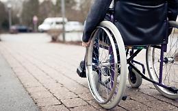 Assistenza scolastica, Oikos e Codacons contro il regolamento del Comune: “Così si escludono i bambini disabili non gravi”