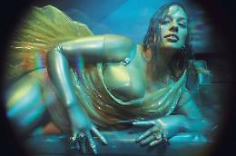 Calendario Pirelli 2023. Emma Summerton lo dedica alle sue muse