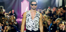 Al Teatro Fusco &ldquo;La bellezza della salute&rdquo;: giovani a confronto con il supermodello Fabio Mancini