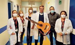 Torna la musicoterapia nel reparto di pediatria