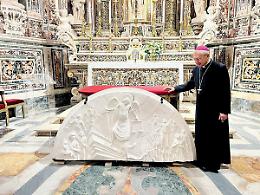 L’arcivescovo Filippo Santoro vola a Kiev con... San Michele