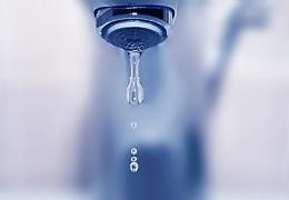 “Famiglie senz’acqua nelle case popolari, Aqp ripristini subito il servizio”