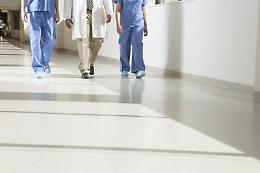Sanità: arrivano scudo penale per medici e scuola di specializzazione per Mmg