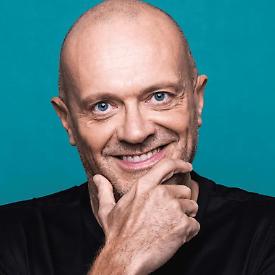 Pezzali superstar: dopo Imola, Bari nel tour "Stadi 2026"